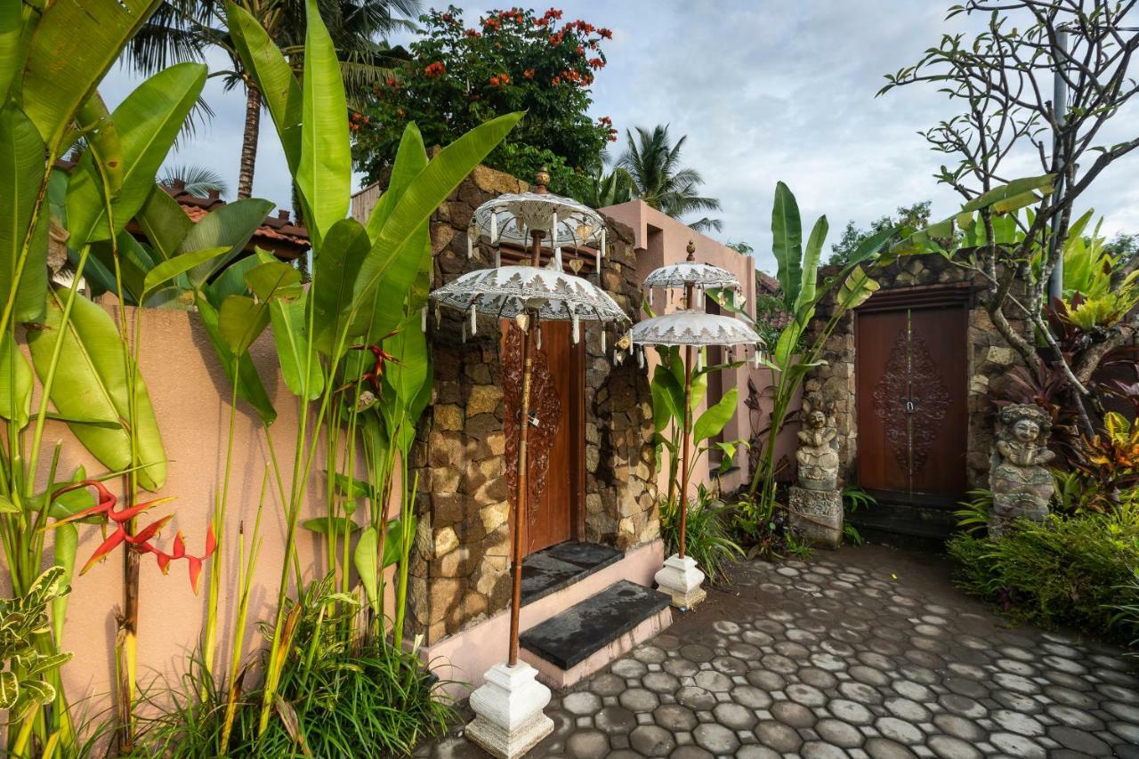 Villa Niyamas Ubud ภายนอก รูปภาพ