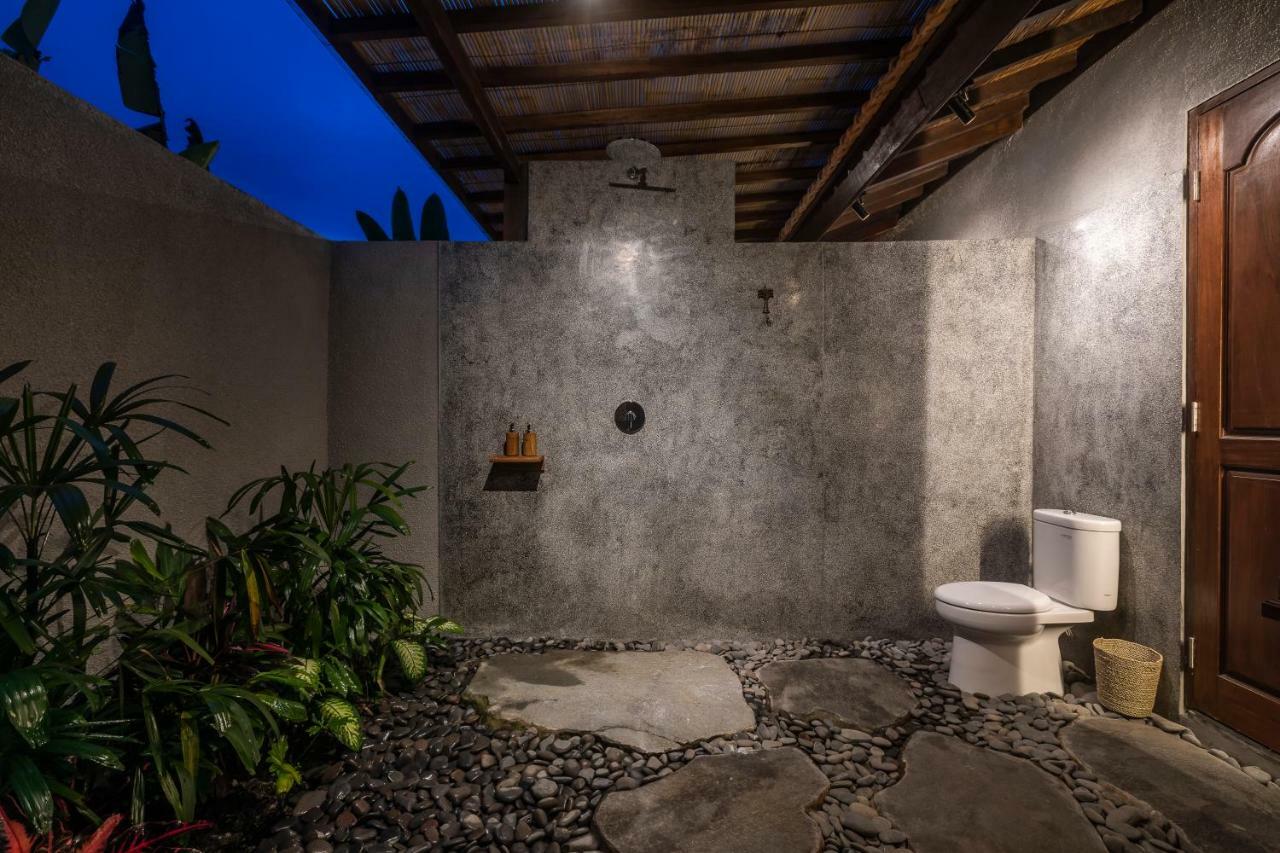 Villa Niyamas Ubud ภายนอก รูปภาพ